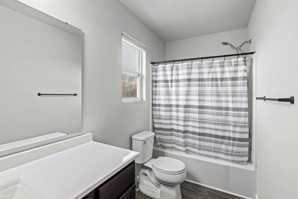 3005 Oxford Lane Flushing Charter Township, MI 48433