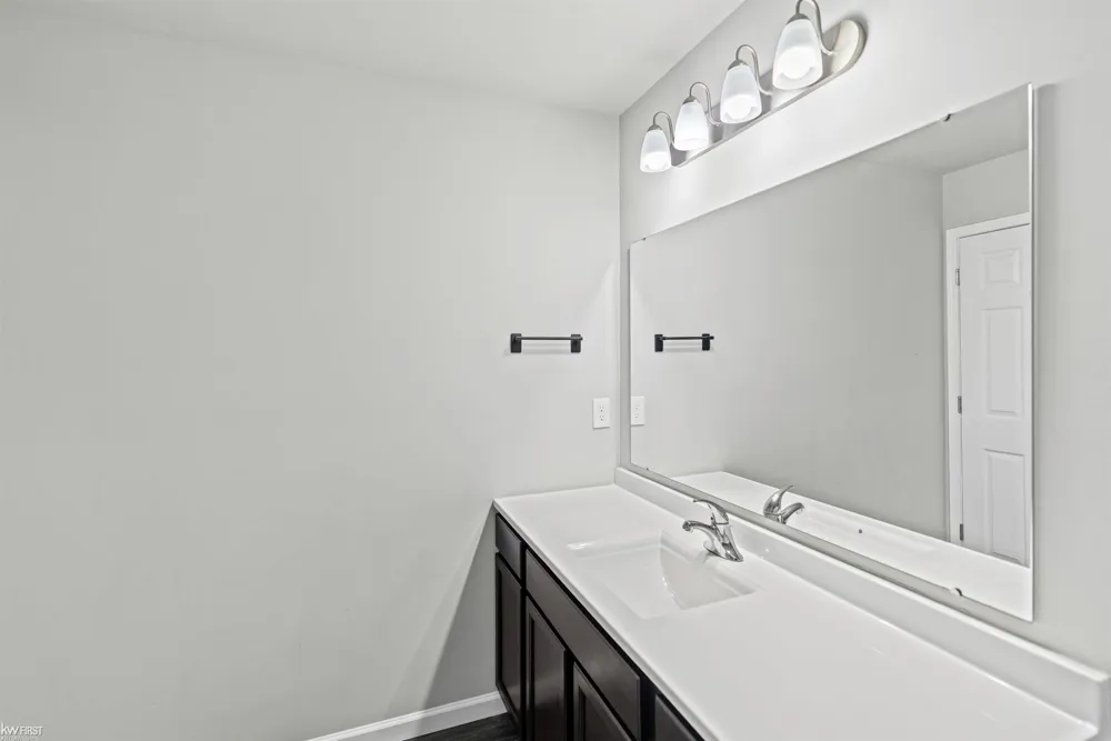 3005 Oxford Lane Flushing Charter Township, MI 48433