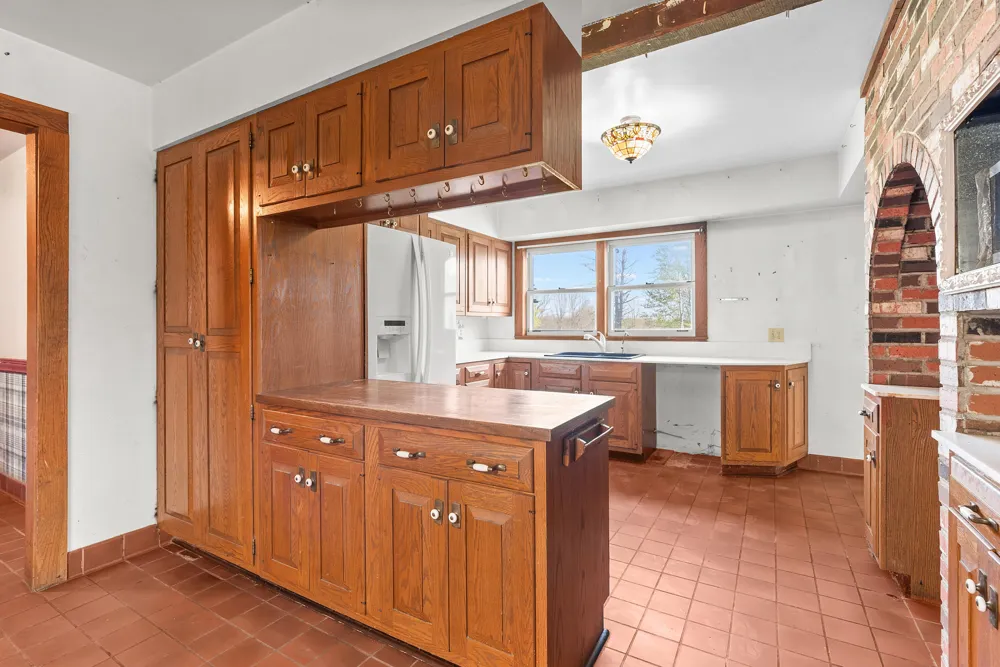 58380 County Road 365 Lawrence Township, MI 49064
