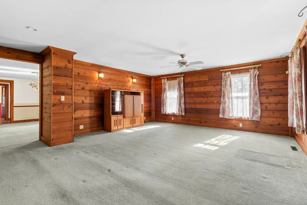 58380 County Road 365 Lawrence Township, MI 49064