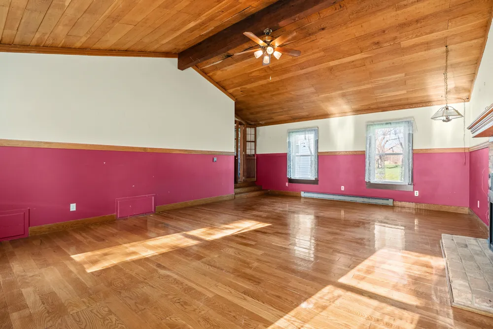 58380 County Road 365 Lawrence Township, MI 49064