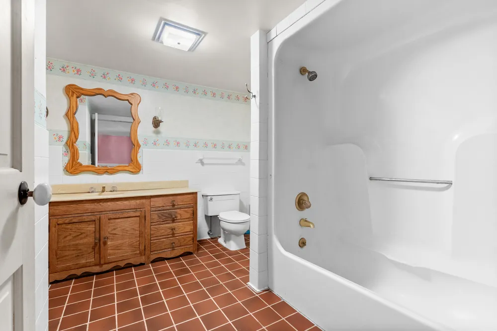 58380 County Road 365 Lawrence Township, MI 49064