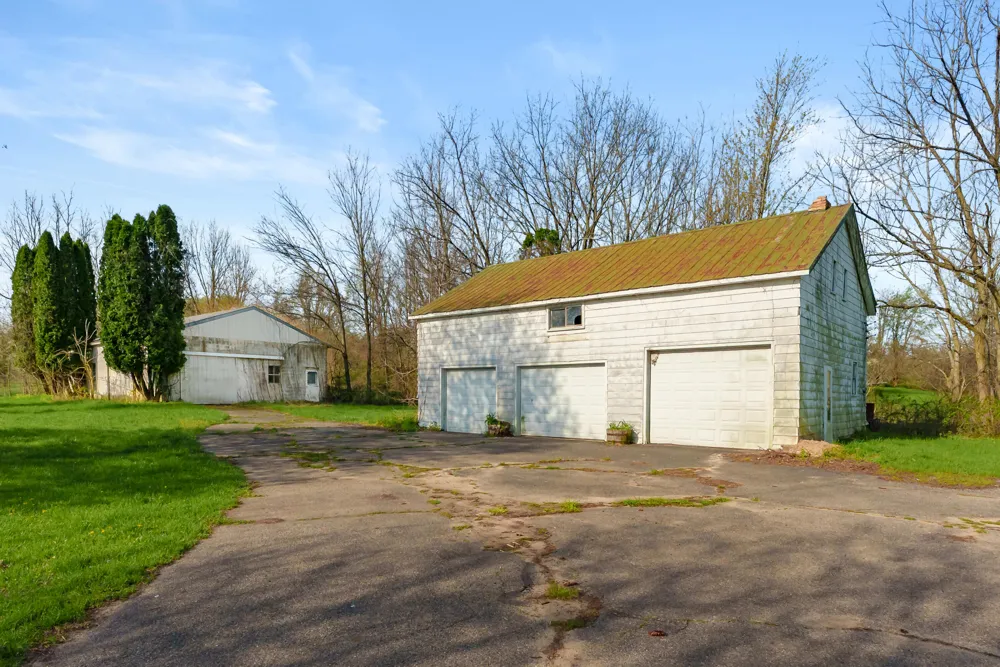 58380 County Road 365 Lawrence Township, MI 49064