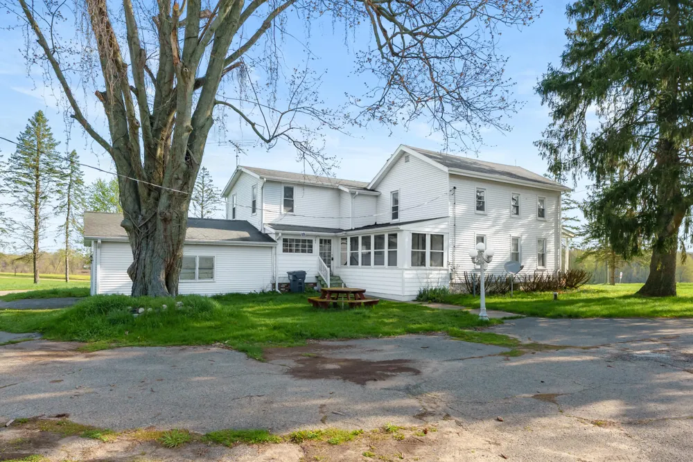 58380 County Road 365 Lawrence Township, MI 49064