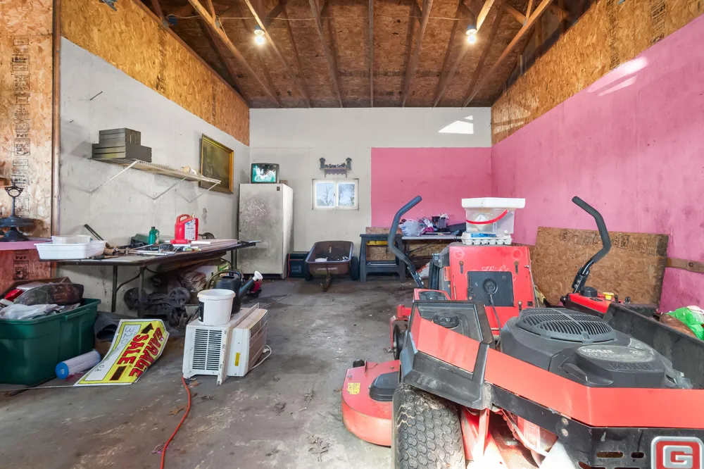320 Jonesville Road Jonesville City, MI 49250