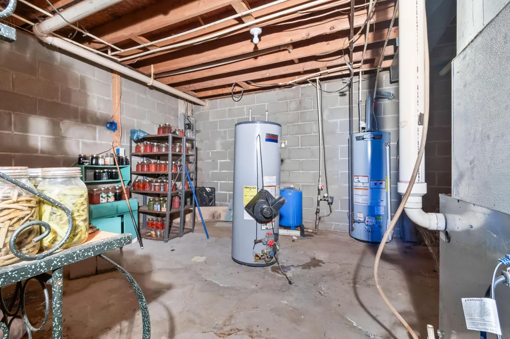 320 Jonesville Road Jonesville City, MI 49250