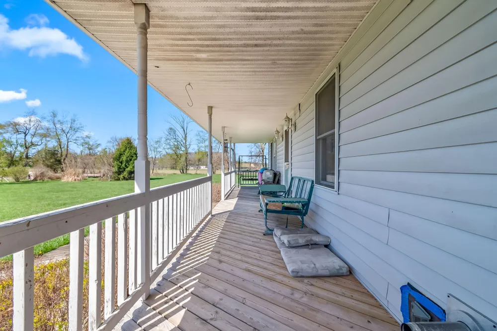 320 Jonesville Road Jonesville City, MI 49250