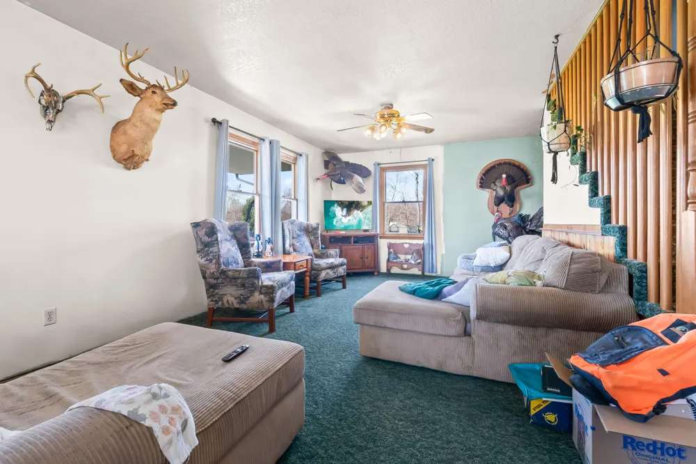 320 Jonesville Road Jonesville City, MI 49250