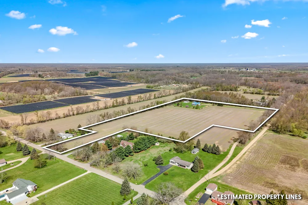 320 Jonesville Road Jonesville City, MI 49250