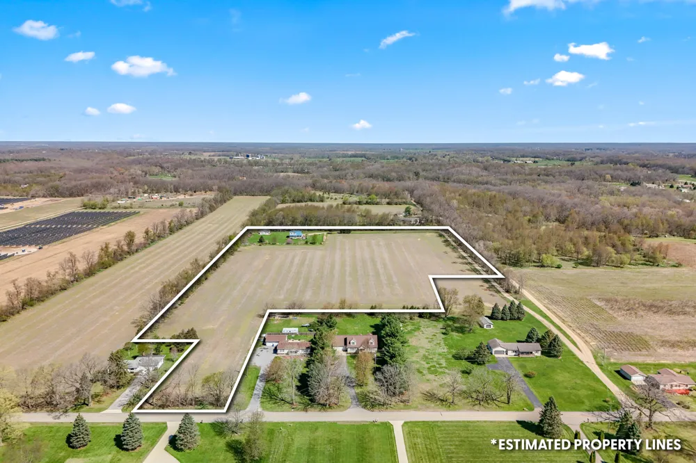 320 Jonesville Road Jonesville City, MI 49250