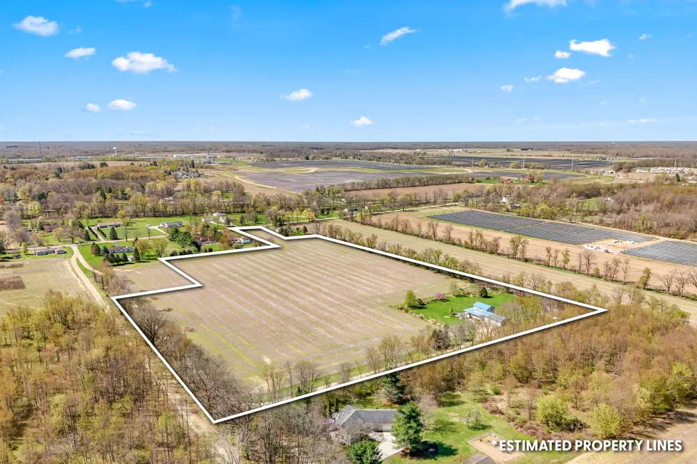 320 Jonesville Road Jonesville City, MI 49250