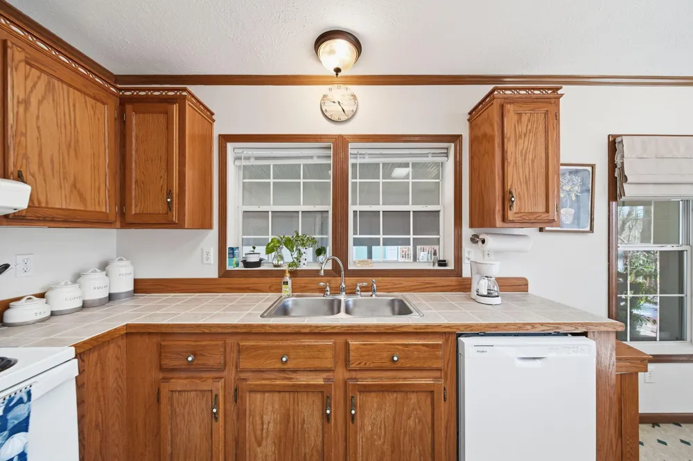 448 Raisin River Drive Adrian City, MI 49221