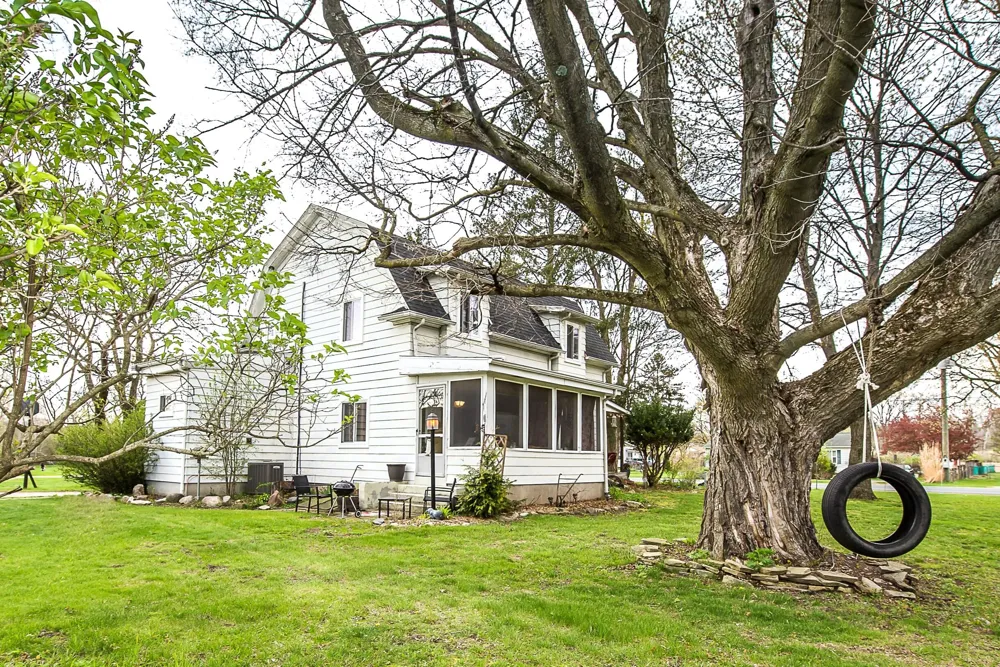 8415 Huron River Drive Webster Township, MI 48130
