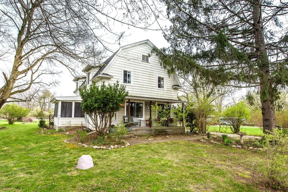 8415 Huron River Drive Webster Township, MI 48130