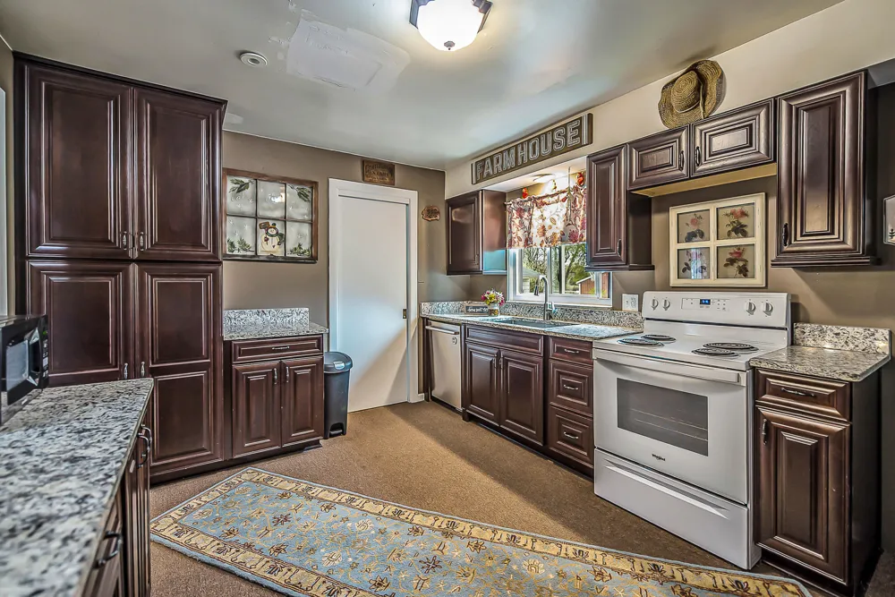 8415 Huron River Drive Webster Township, MI 48130