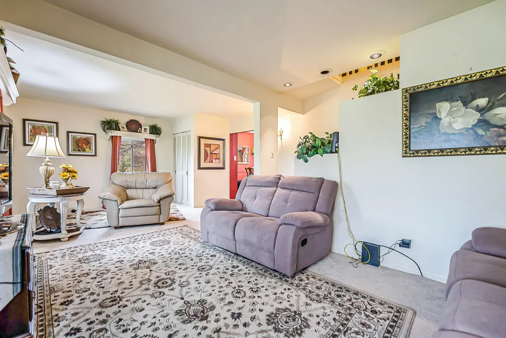 8415 Huron River Drive Webster Township, MI 48130