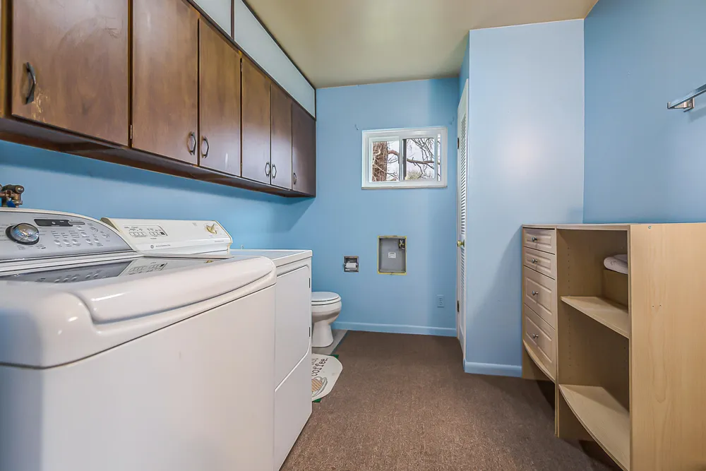 8415 Huron River Drive Webster Township, MI 48130