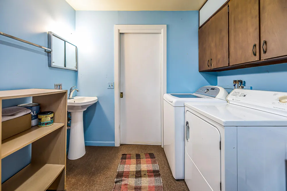 8415 Huron River Drive Webster Township, MI 48130