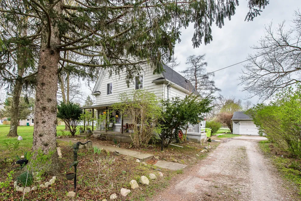 8415 Huron River Drive Webster Township, MI 48130