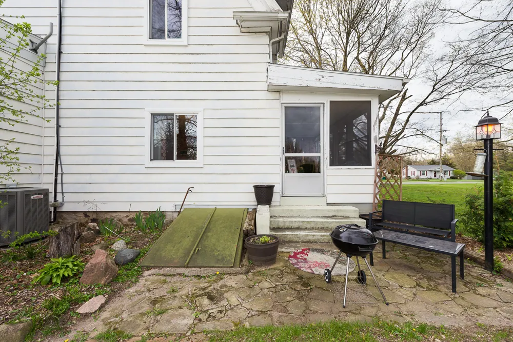 8415 Huron River Drive Webster Township, MI 48130