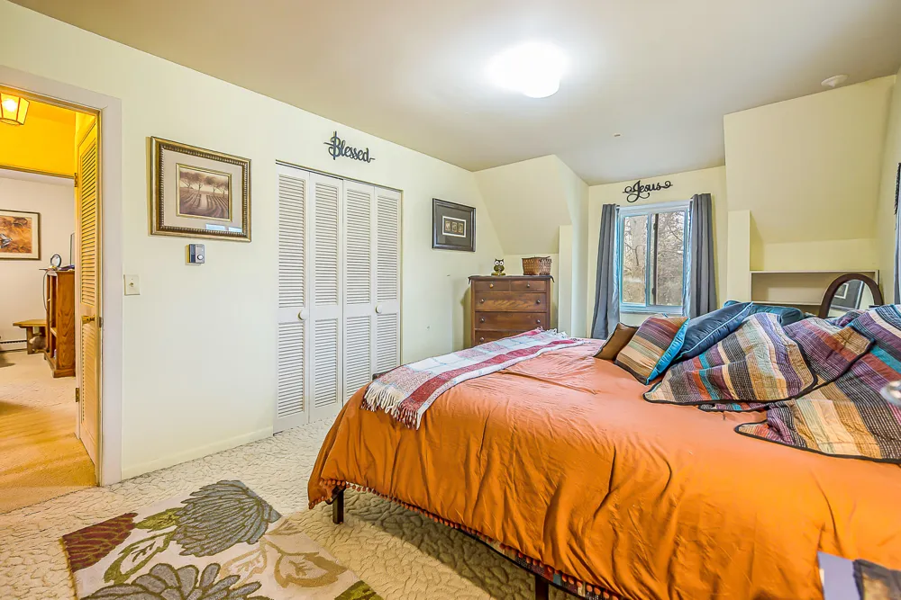 8415 Huron River Drive Webster Township, MI 48130