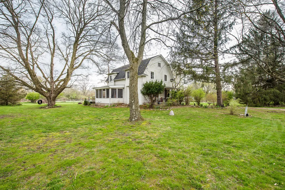 8415 Huron River Drive Webster Township, MI 48130