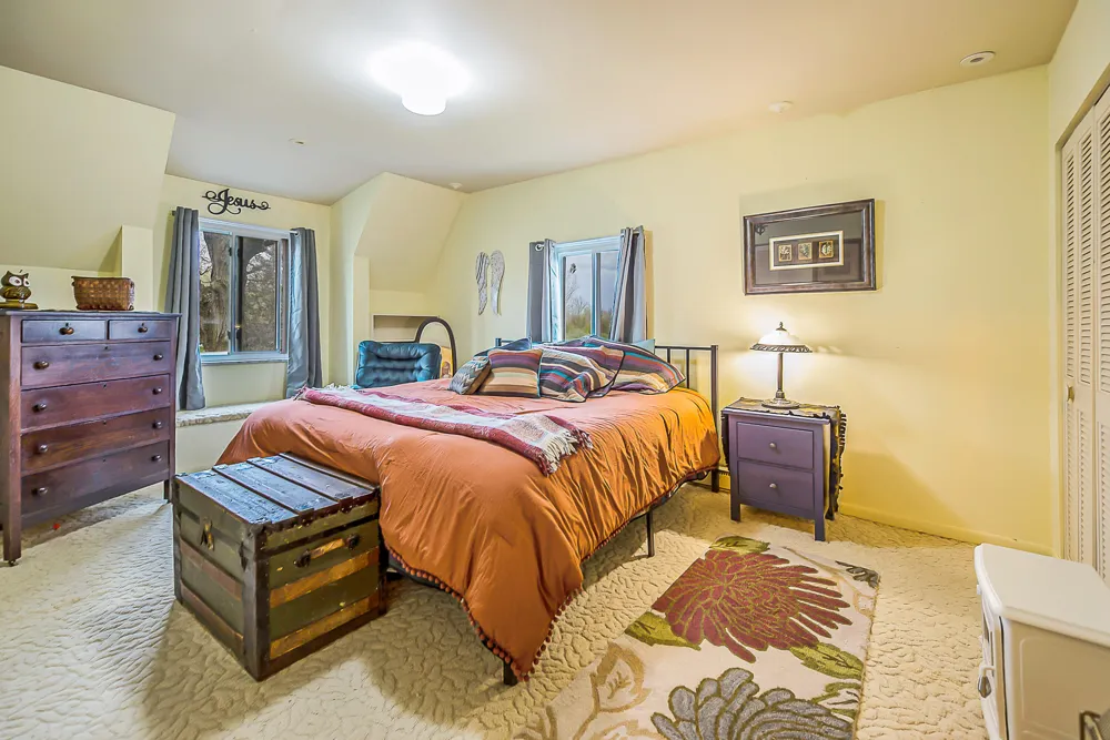 8415 Huron River Drive Webster Township, MI 48130