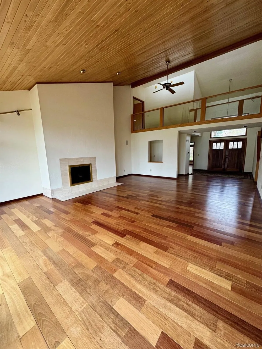 3234 PINE LAKE ROAD West Bloomfield Charter Township, MI 48324