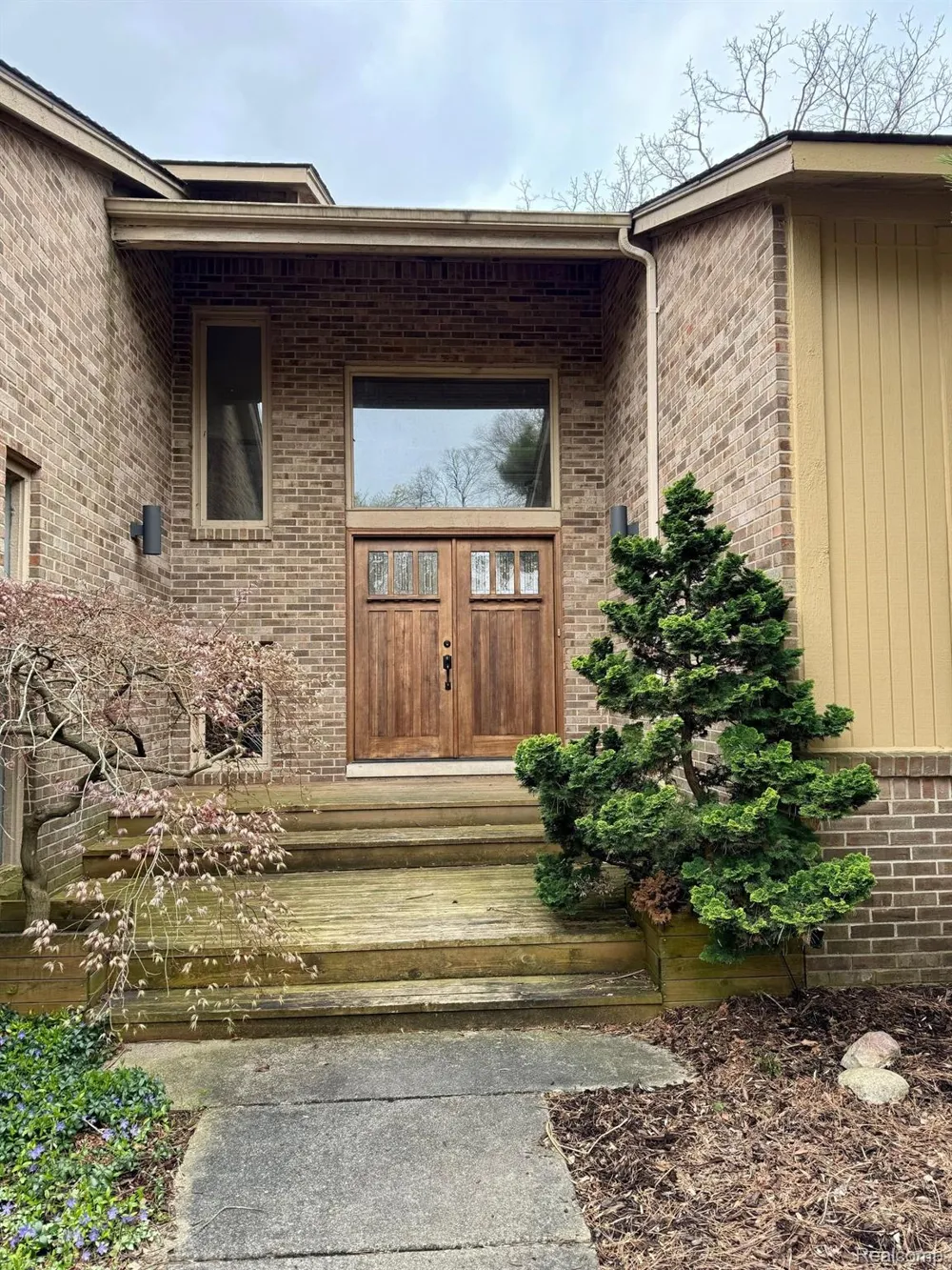 3234 PINE LAKE ROAD West Bloomfield Charter Township, MI 48324