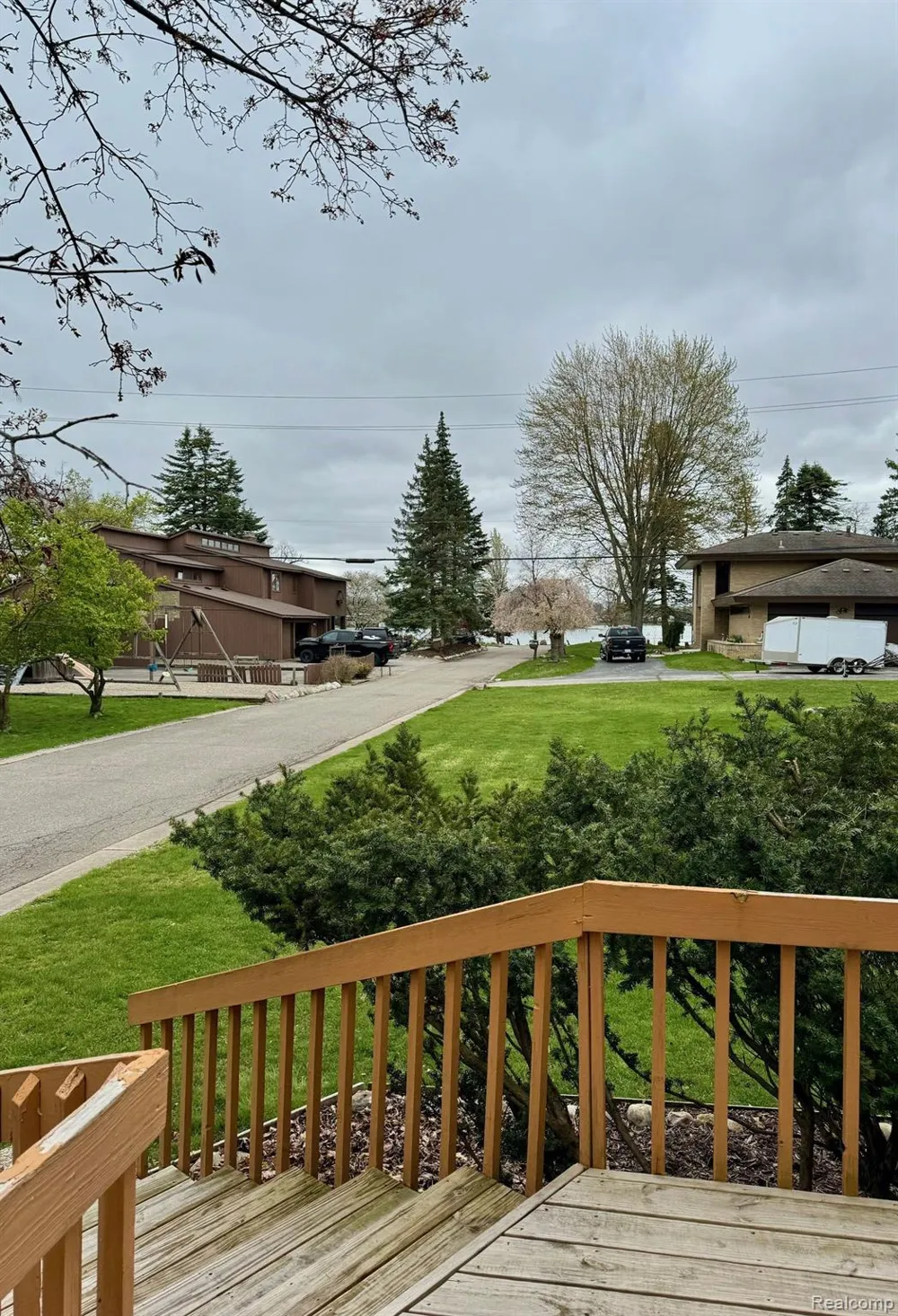 3234 PINE LAKE ROAD West Bloomfield Charter Township, MI 48324