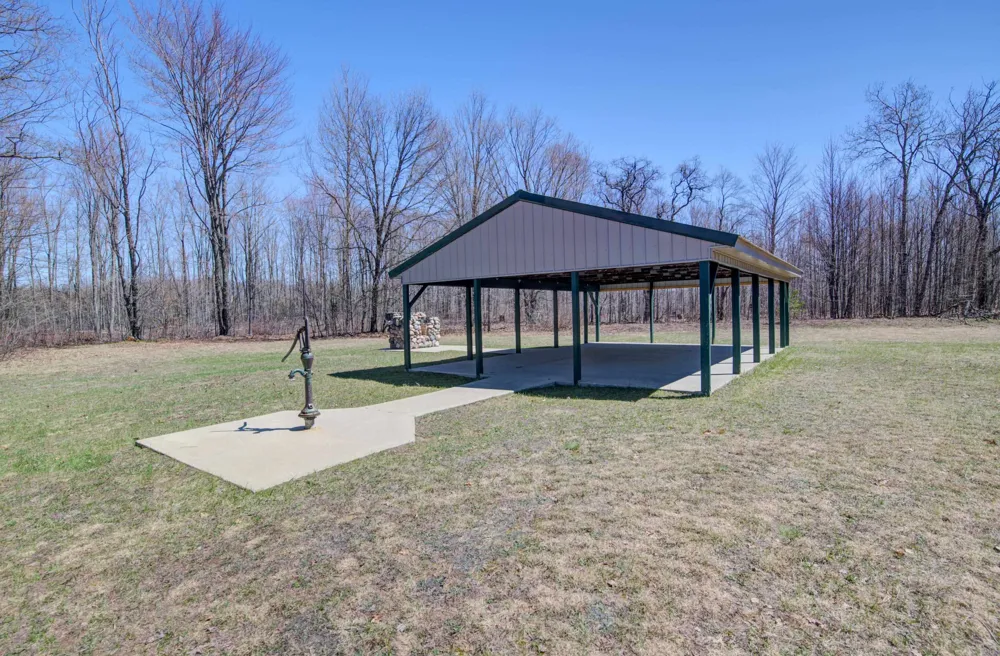 171 NE Kleehammer Club Drive Excelsior Township, MI 49646