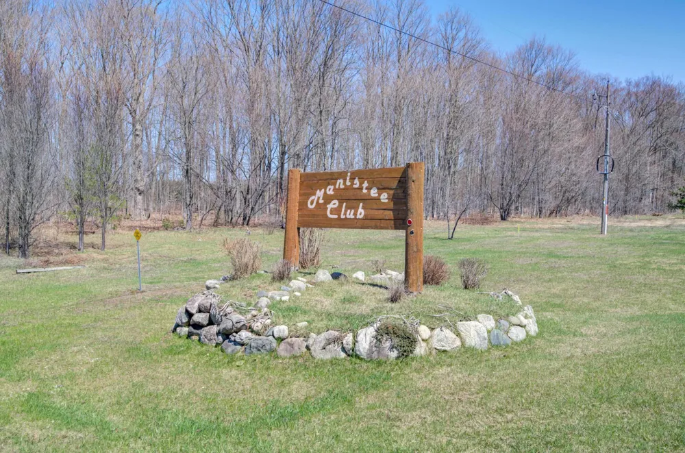 171 NE Kleehammer Club Drive Excelsior Township, MI 49646