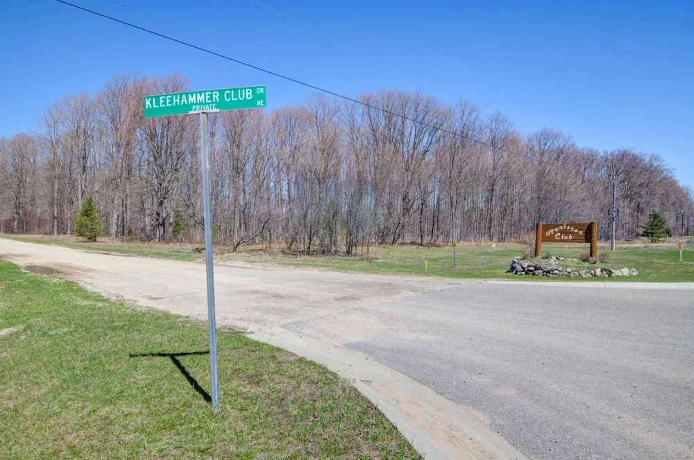 171 NE Kleehammer Club Drive Excelsior Township, MI 49646