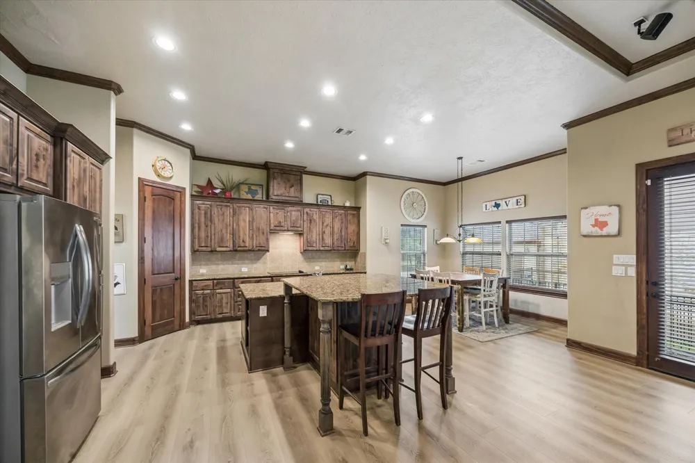 514 Pinehurst Drive New Ulm, TX 78950