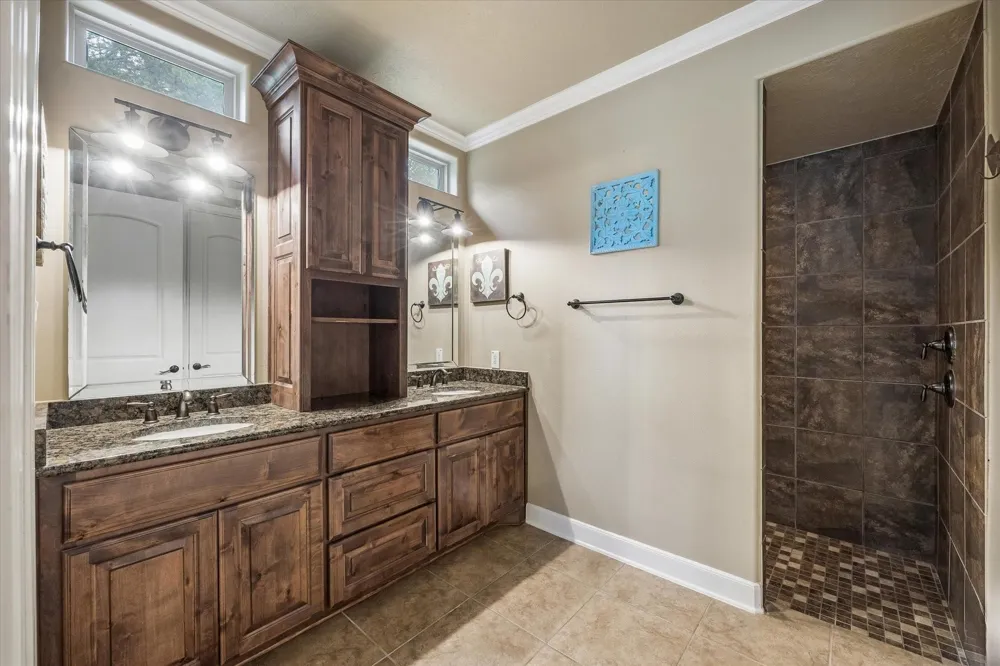 514 Pinehurst Drive New Ulm, TX 78950