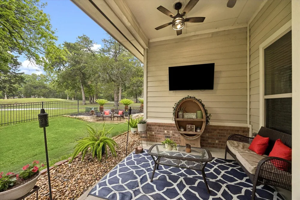 514 Pinehurst Drive New Ulm, TX 78950