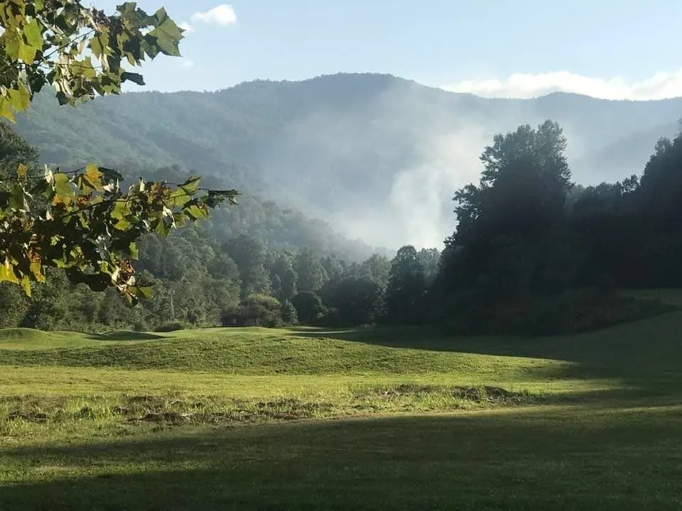 Sawgrass Drive Unit 4 Whittier, NC 28789