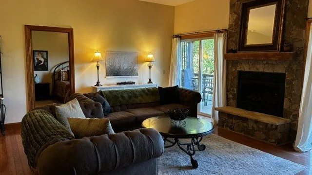 Sawgrass Drive Unit 4 Whittier, NC 28789