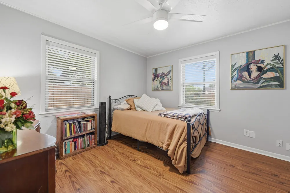 908 Pine Drive Caldwell, TX 77836