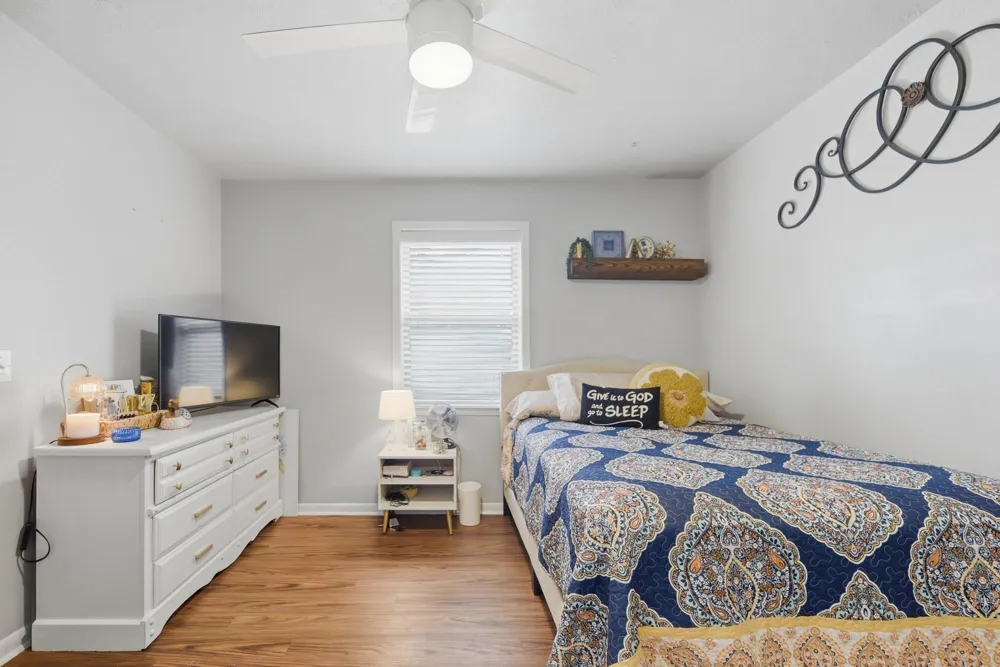 908 Pine Drive Caldwell, TX 77836