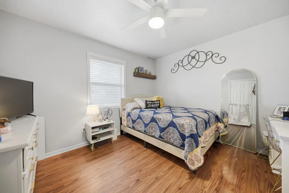 908 Pine Drive Caldwell, TX 77836