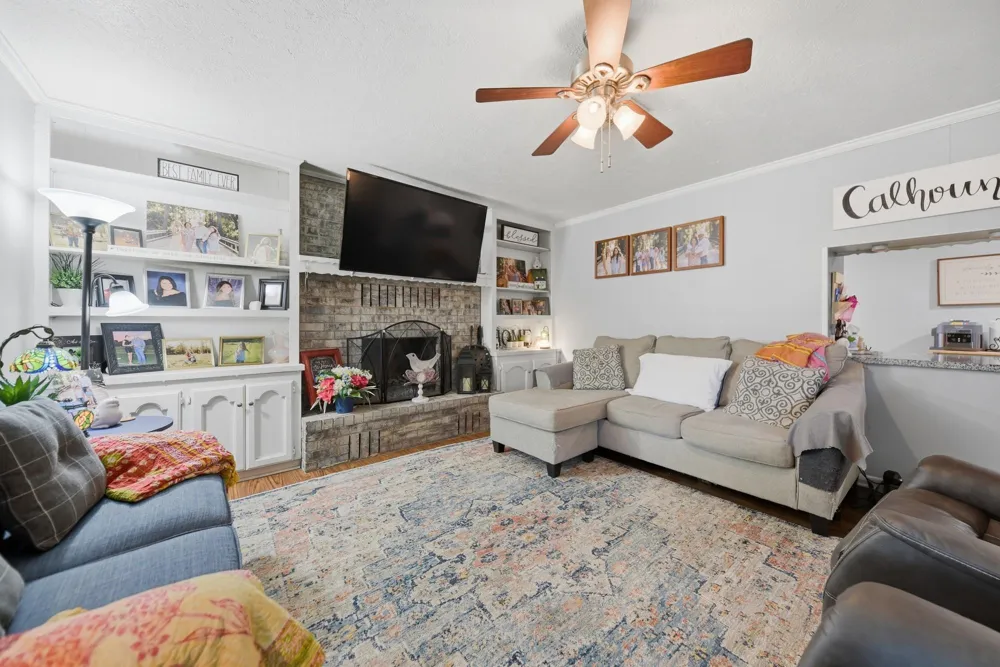 908 Pine Drive Caldwell, TX 77836