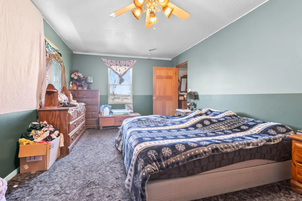 320 Jonesville Road Jonesville, MI 49250