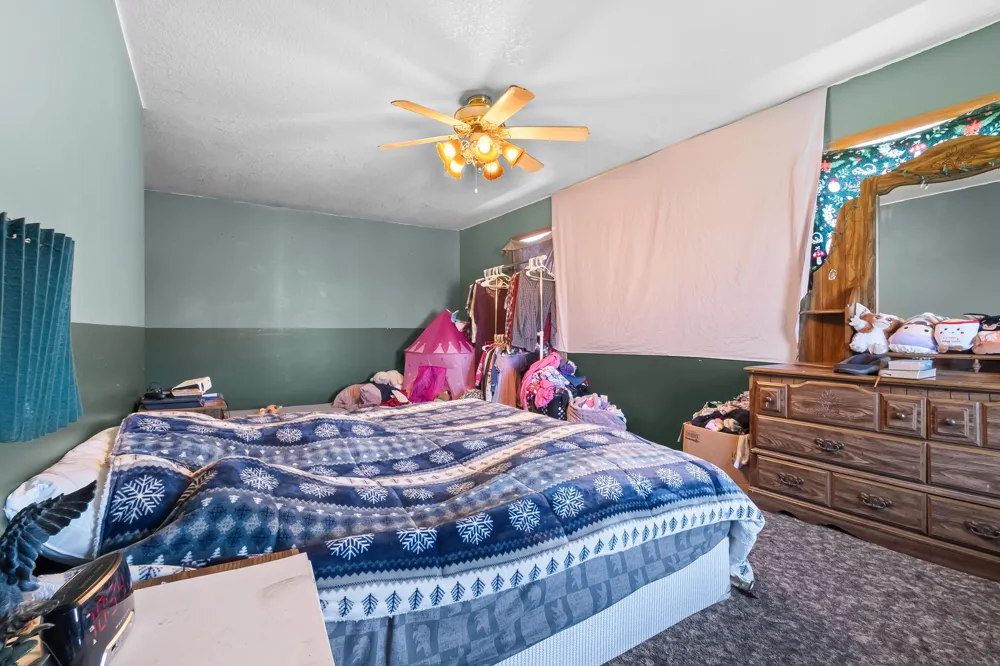 320 Jonesville Road Jonesville, MI 49250
