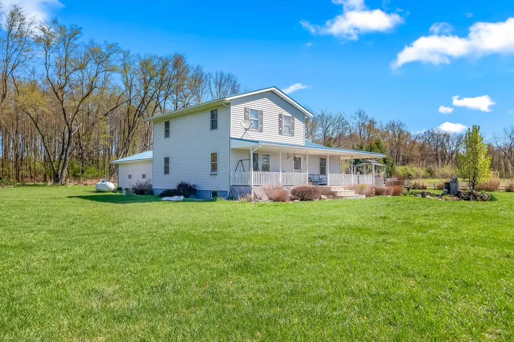 320 Jonesville Road Jonesville, MI 49250