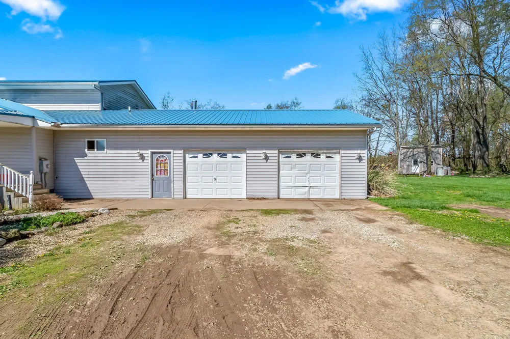 320 Jonesville Road Jonesville, MI 49250