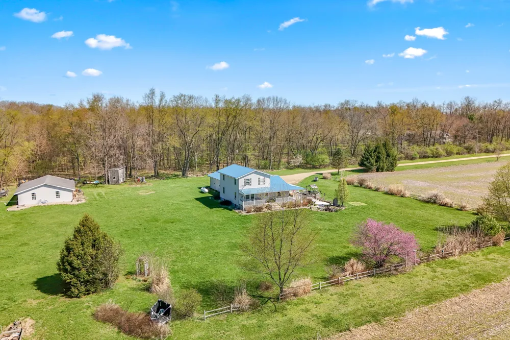 320 Jonesville Road Jonesville, MI 49250