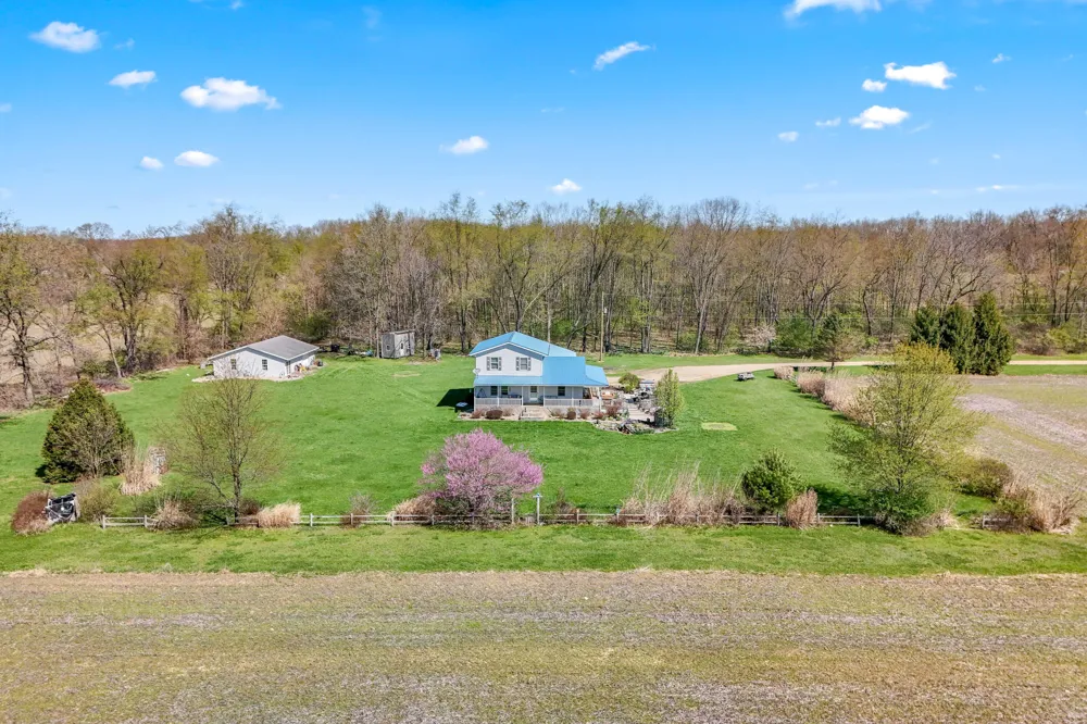320 Jonesville Road Jonesville, MI 49250