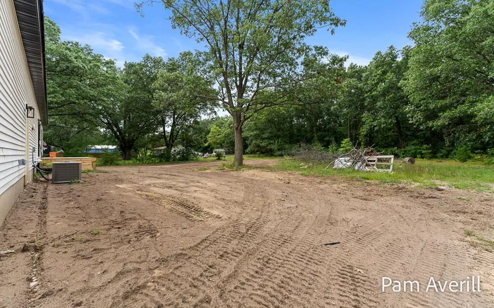 2336 Macarthur Road Muskegon, MI 49442