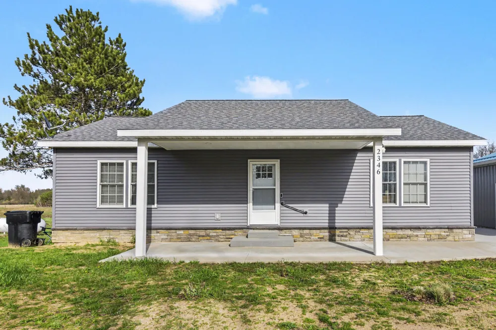 2346 W Madison Road Hart, MI 49420